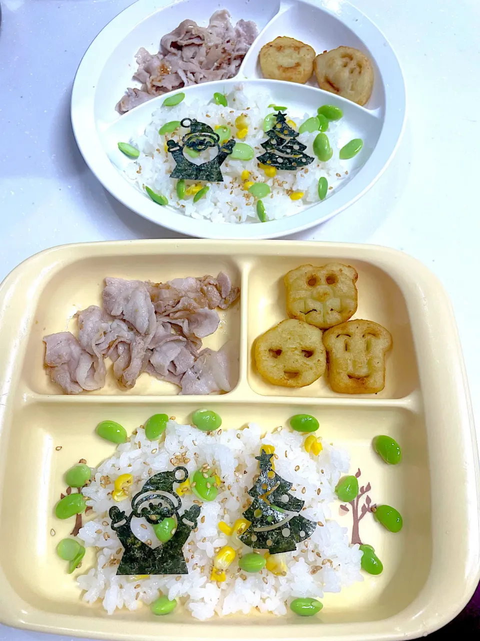 Snapdishの料理写真:〜息子達の晩ご飯　クリスマス海苔アート使い切りご飯　幼児食〜2021.12.25|yuuさん