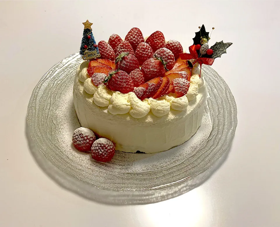 Snapdishの料理写真:クリスマスケーキ🎂|ＥMＩさん