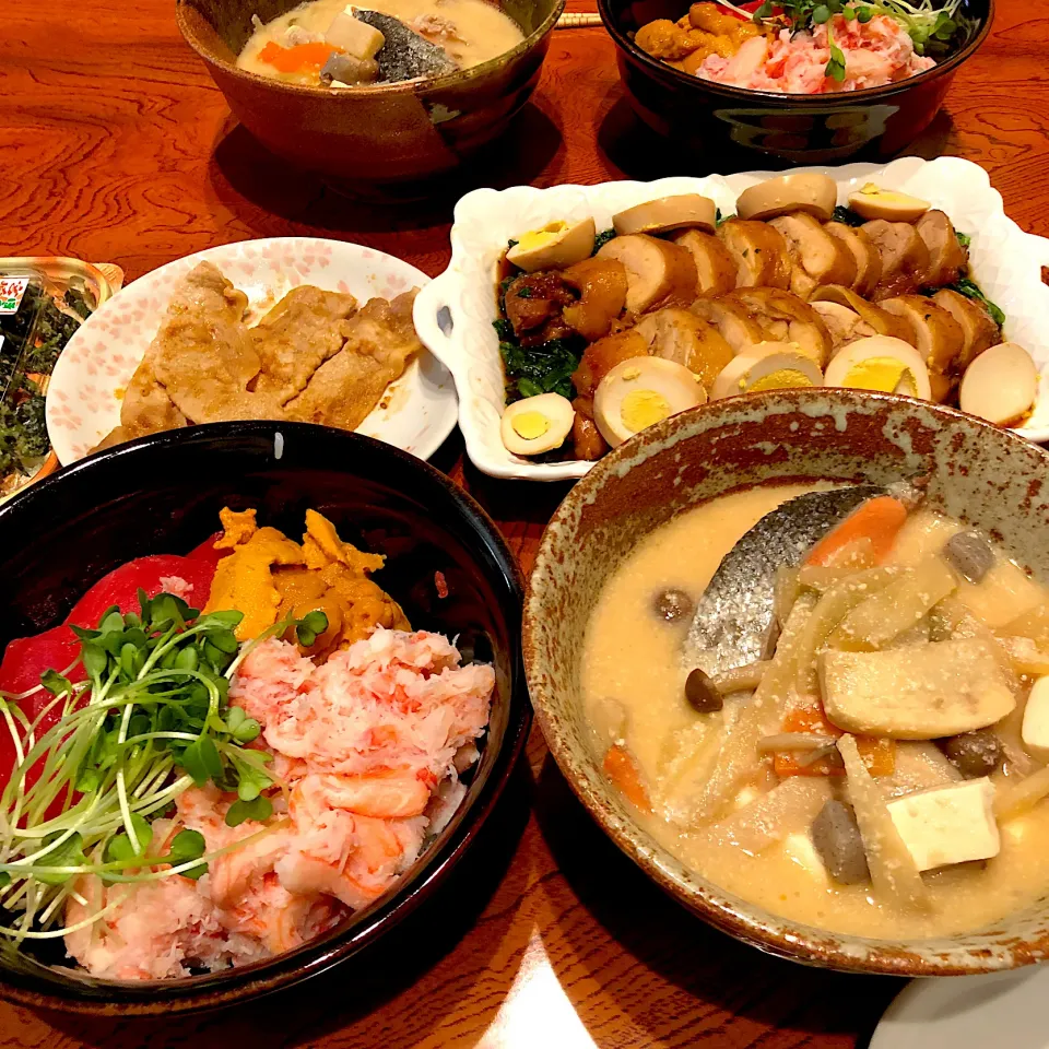 海鮮丼と粕汁、鶏チャーシュー😋|すかラインさん