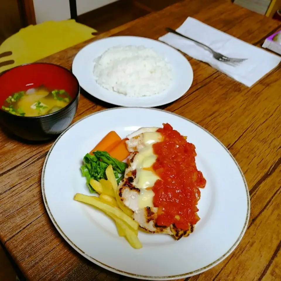 ムネ肉のチキンステーキ定食。|ariyo4200さん