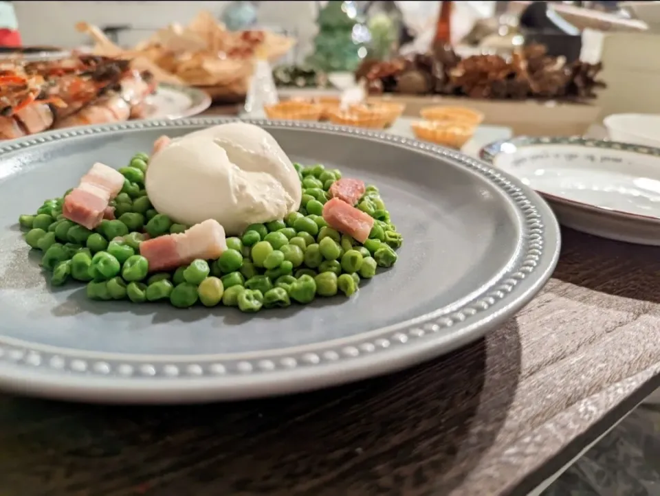 ブッラータと食べる青豆の温サラダ|ぶりてりあさん