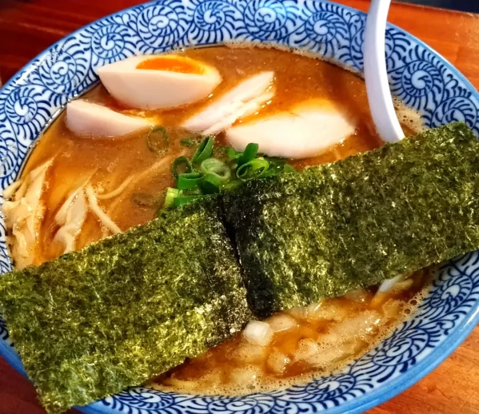 濃厚醤油鶏白湯そば|じょうさん