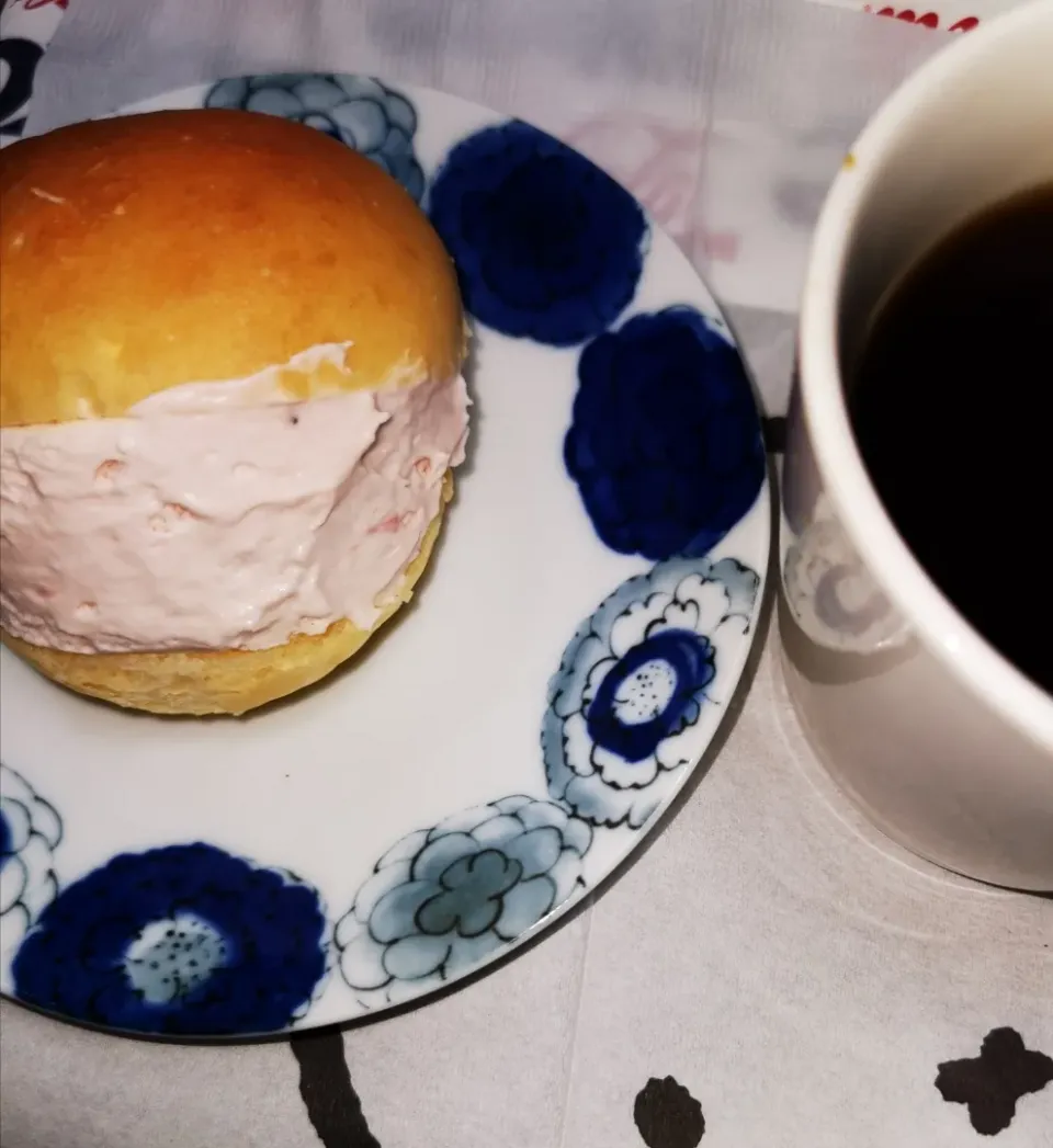 ペンギンさんの料理 ヨッチャンさんの料理 🎄【マリトッツォ】😀🎄❤️|ペンギンさん