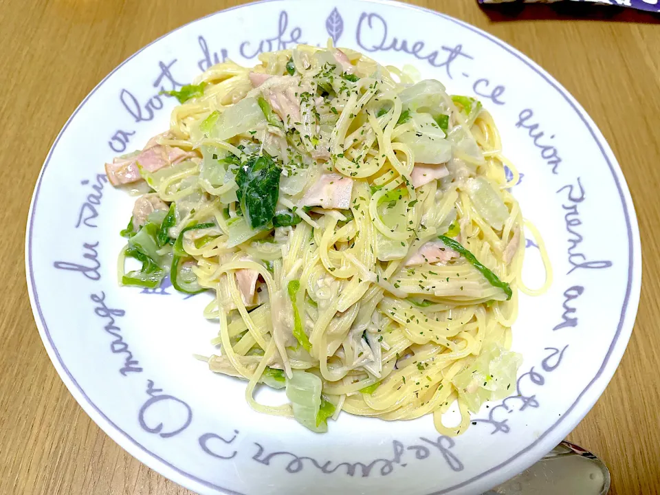 白菜とハムのツナクリームパスタ|みきゃこさん