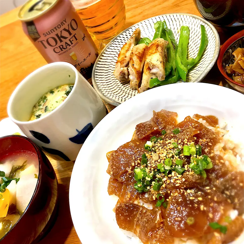 ひゅうが丼　茶碗蒸し　鶏手羽中塩焼き　里芋の味噌汁|じゅんさんさん