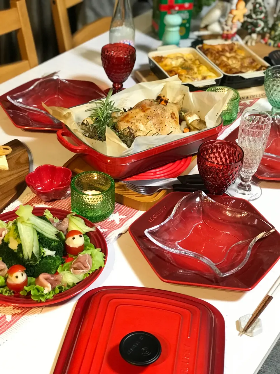 Snapdishの料理写真:#クリスマス#クリスマス料理#丸鶏#ブロッコリーツリーサラダ#ラザニア#チーズボード|☆ゆきるん☆さん