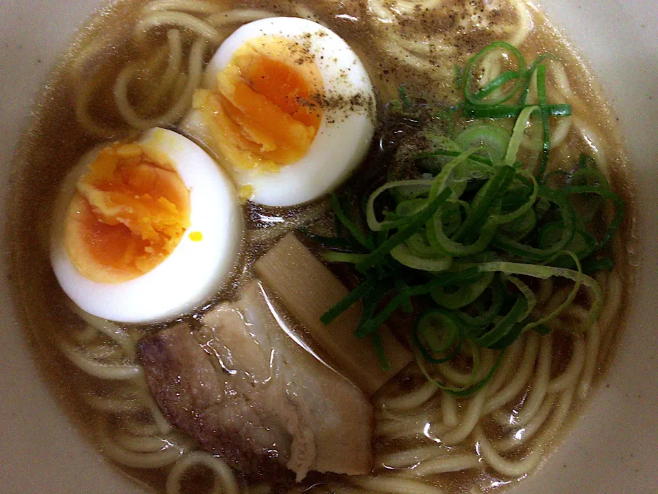 チルド 醤油ラーメン(玉子入)|ばーさんさん