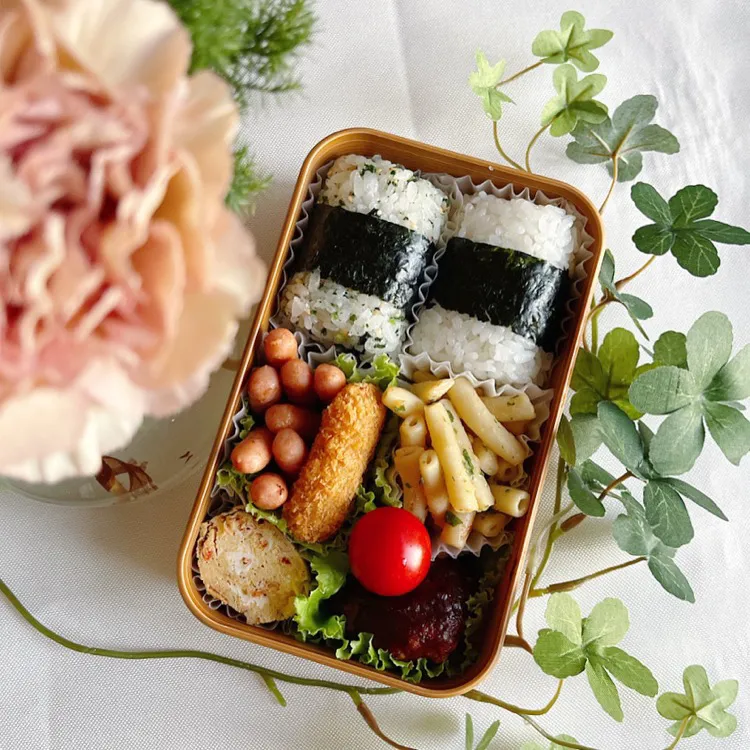 12/27❤︎娘の自宅おにぎり弁当🍙🌱|Makinsさん