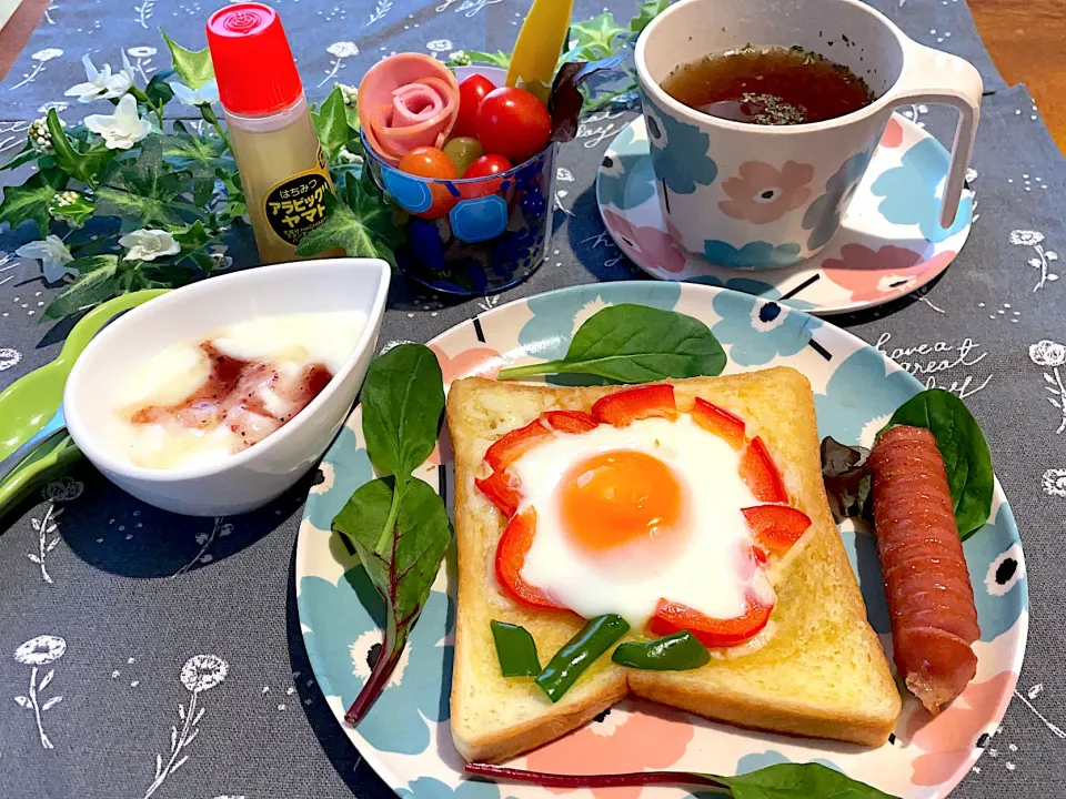 Snapdishの料理写真:✿︎✿︎朝食おはなのパン🍞✿︎✿︎|🌼はなちゃん🌼さん