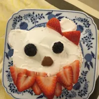 Snapdishの料理写真:白くまちゃんのサンタクロースケーキ|PeachPieさん