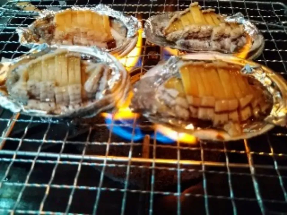 憶良のレシピ　アワビのバター醤油焼き
丁寧なさばき方バージョン|okuraさん