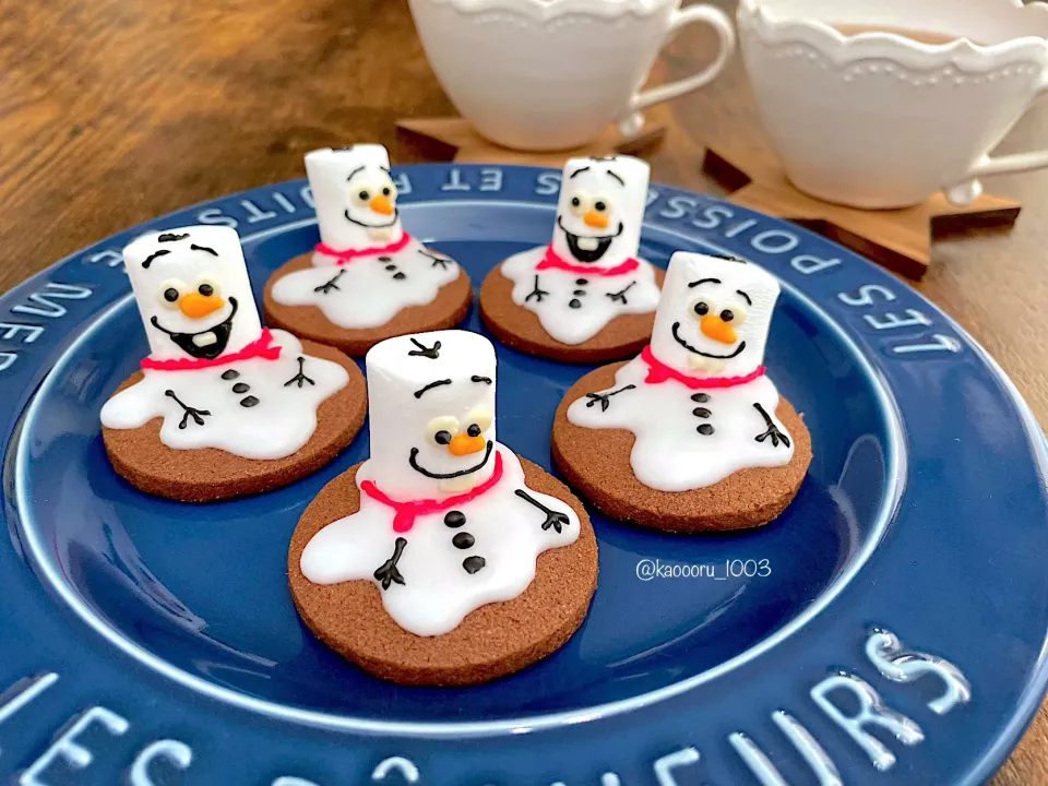 Snapdishの料理写真:オラフの雪だるまクッキー⛄️|かおるさん