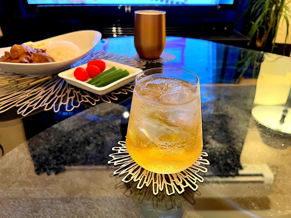 Snapdishの料理写真:私は濃いめの強炭酸ハイボール🥃|yokoさん