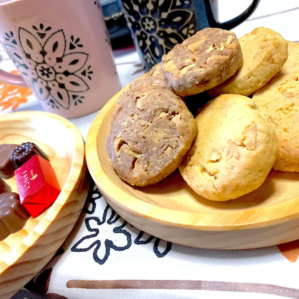 2種のホワイトチョコクッキー|奏 kanadeさん