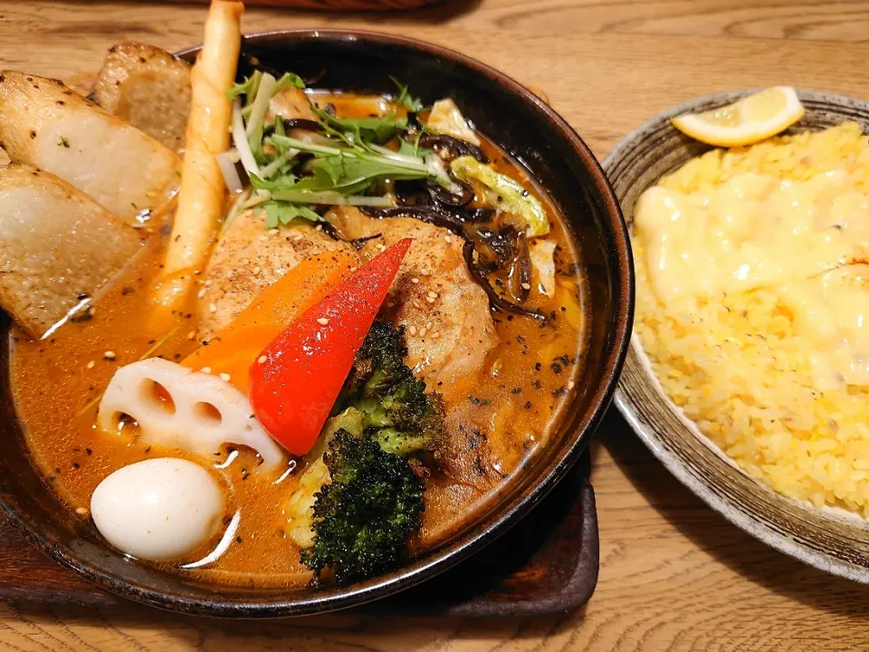 ★北海道ごはん★
❇️GARAKU やわらかチキンレッグと野菜の
スープカレー(中辛)|☆Chieco☆さん