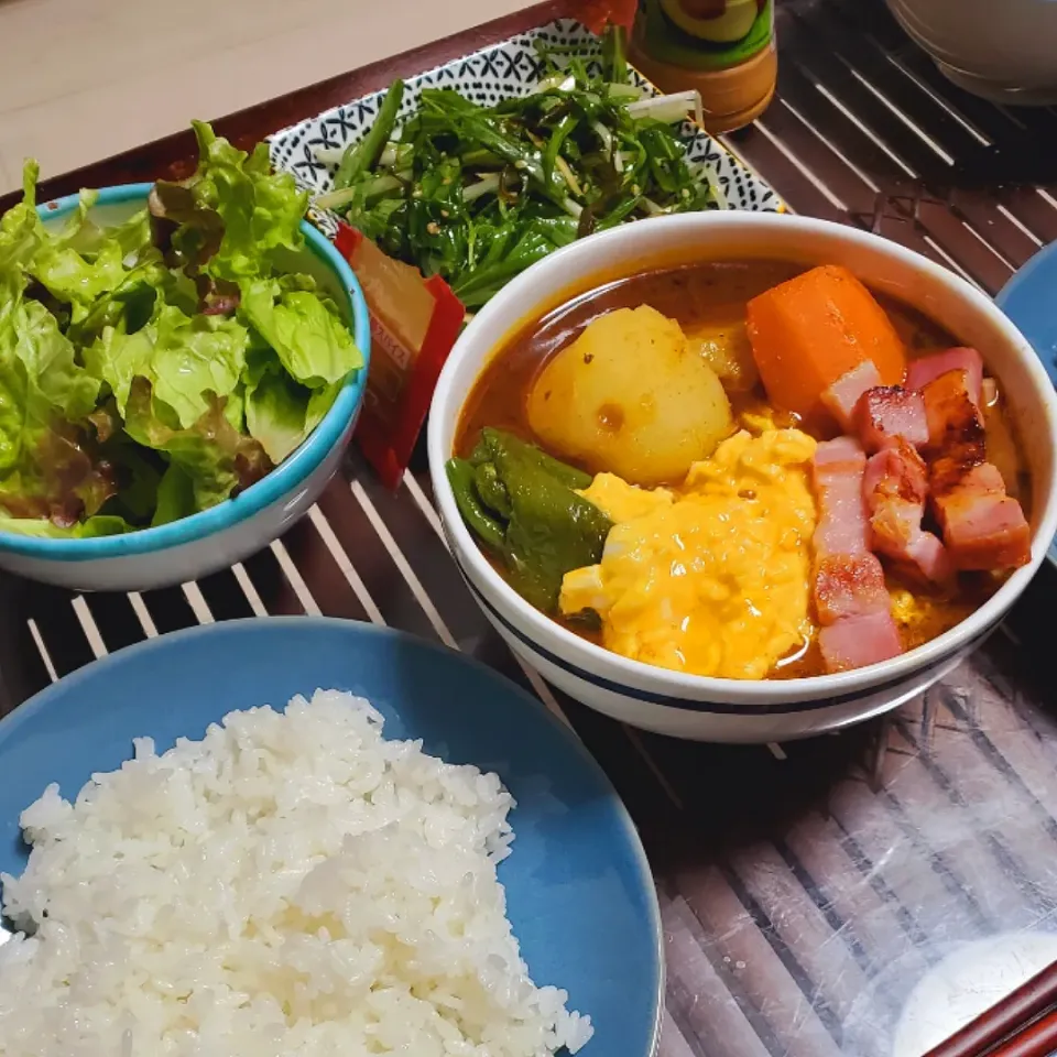 奥様料理で…😉
スープカレー🍛
ん～♪美味しい😋|dai.noriさん