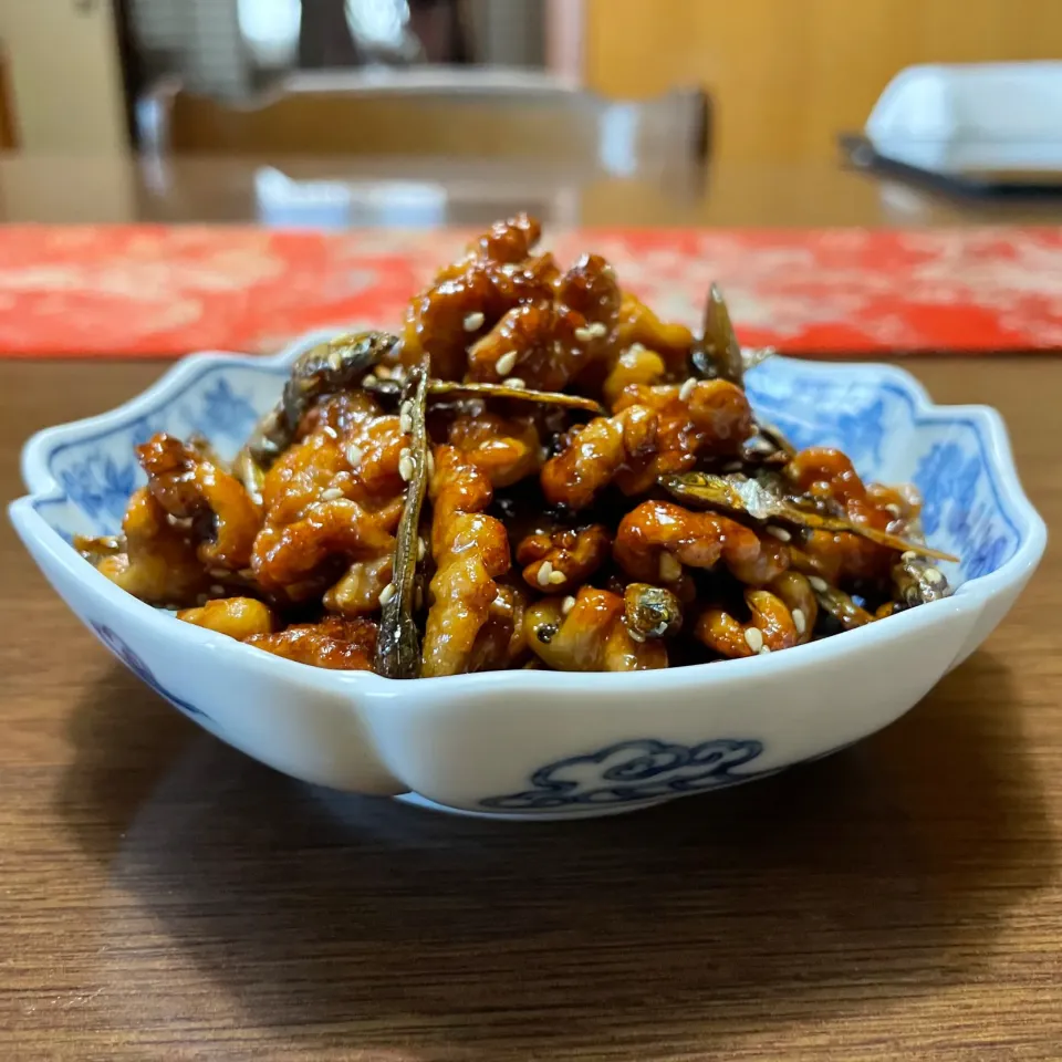 かおるさんの料理 母作田作り🇯🇵×香酥琥珀核桃🇹🇼|かおるさん