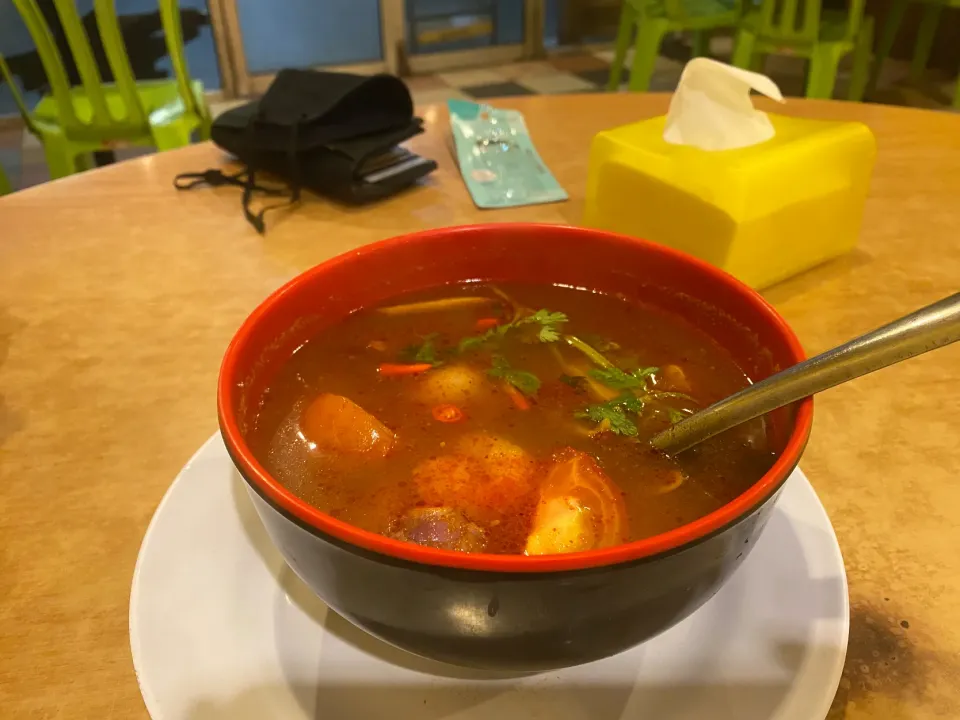 Snapdishの料理写真:Tom yam kun|Yoku kuu kyaku daさん