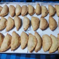 Snapdishの料理写真:Ham and cheese empanada|Kristelさん