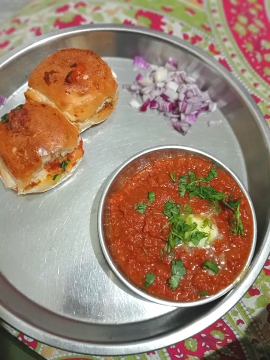 Snapdishの料理写真:paav bhaji|priyankaさん