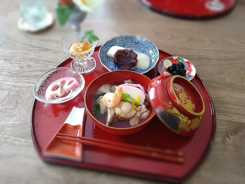 Snapdishの料理写真:お雑煮のある食卓|古尾谷りかこさん