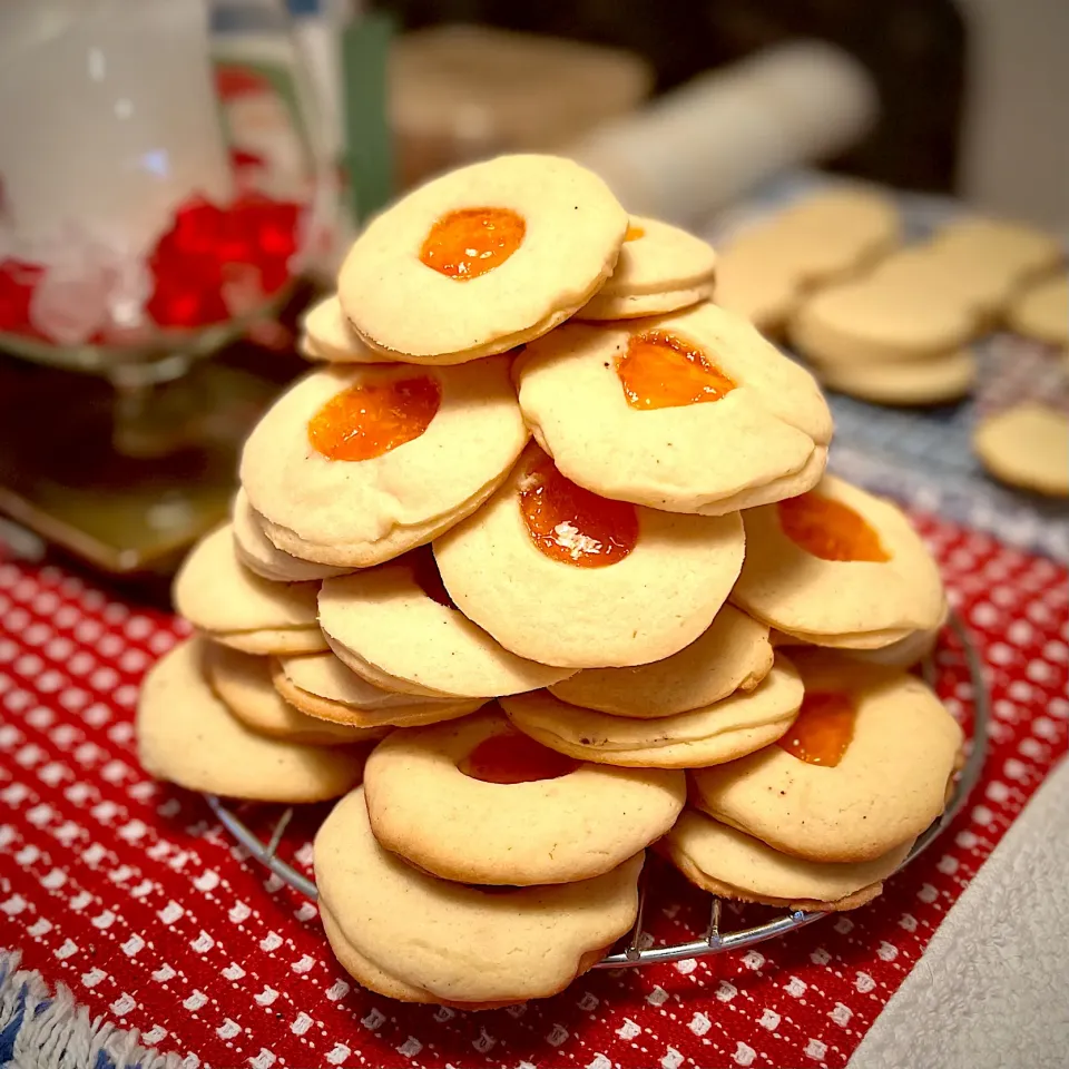 Filled cookies in a deconstructed tree form?|Dean M Rogersさん