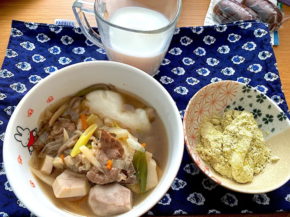 Snapdishの料理写真:お雑煮ときなこ餅♡|Japanese  spiritsさん