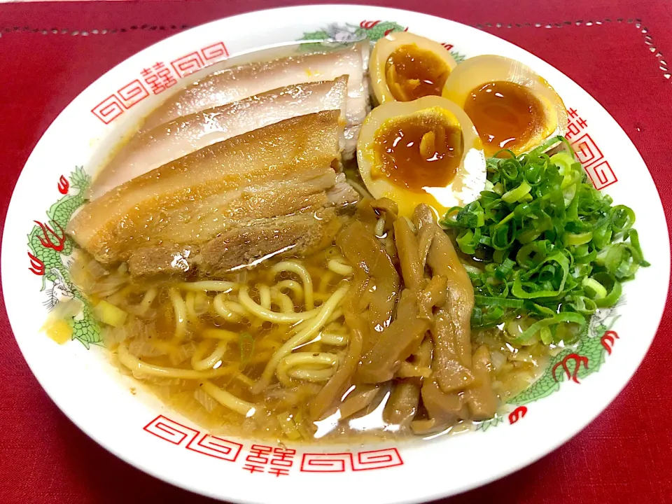 Snapdishの料理写真:しょうゆラーメン|イシュタール石井さん