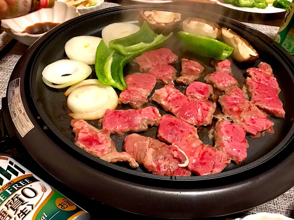 誤差あり！お約束の焼肉🥓|まなまな♡さん