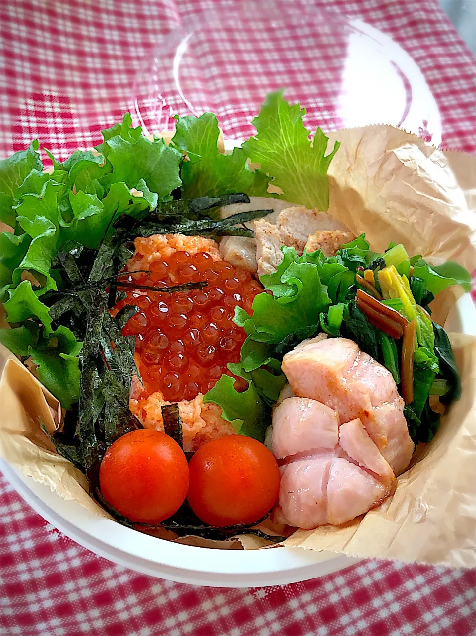 サーモンタルタルとイクラでお弁当🍱|みゆきさん