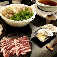 秋田名物✨きりたんぽ❗😊
鴨肉を使って、香りの良い芹は根っこも美味しく頂きます。✨　寒い冬は熱燗がお鍋を引き立てますよ🎍✨😃
