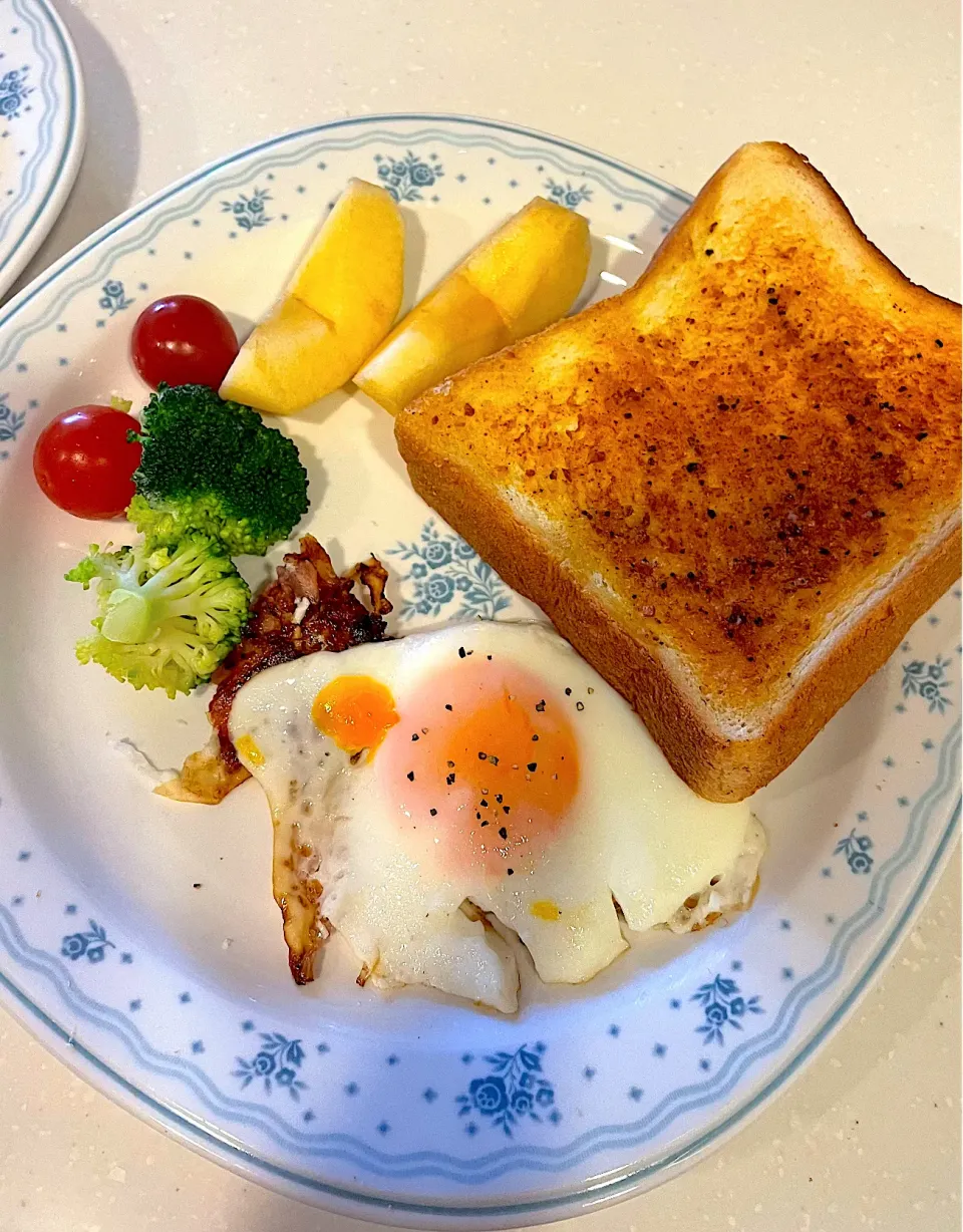 朝ごはん🍞|れもんさん