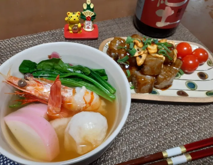 白だしでお雑煮🦐
コンニャクステーキ|びせんさん