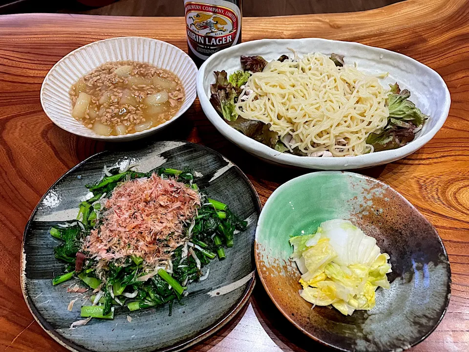 Snapdishの料理写真:2022.1.3 大根と豚挽肉の煮物🍻🍻🍻|ゆみずさん