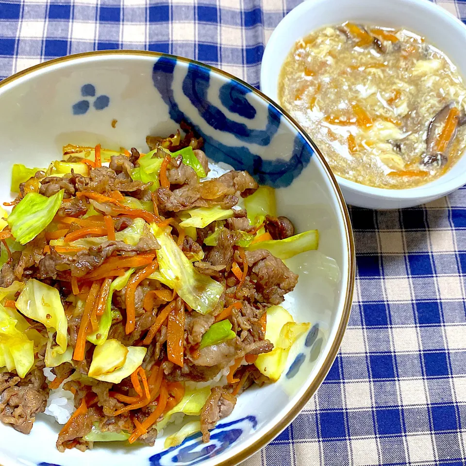 キャベツと牛肉のオイスター丼|eriiichiさん