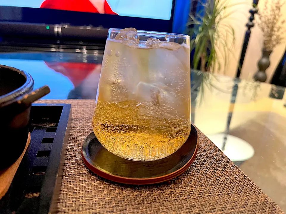 Snapdishの料理写真:やっぱり今夜も濃いめの強炭酸ハイボール🥃✨|yokoさん