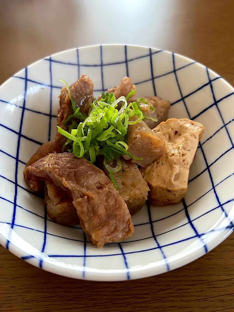 手づくりこんにゃくで、牛すじどて煮|ゆだともさん