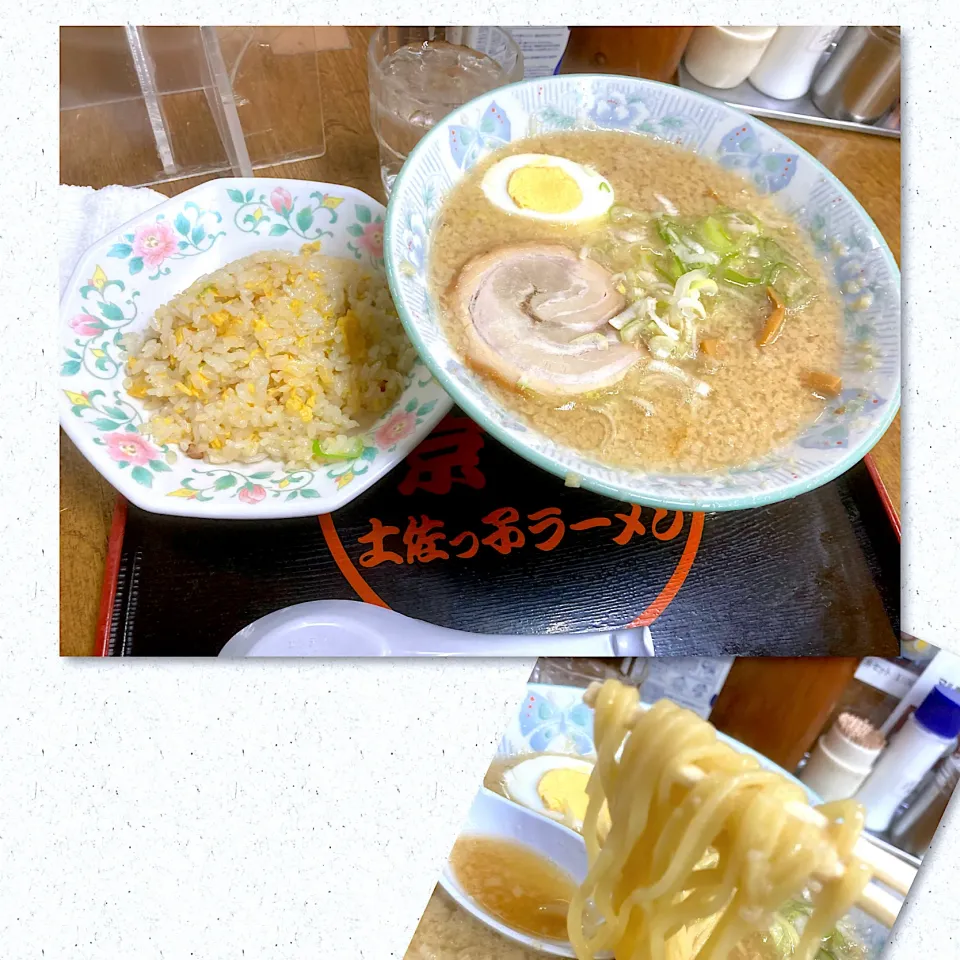 Snapdishの料理写真:土佐っ子らーめんと半炒飯@環七土佐っ子ラーメン(池袋)|yoooochanさん