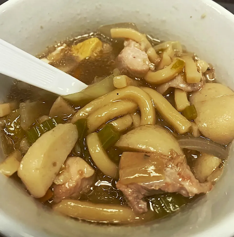 Pancit lomi with chicken, fishballs, & fresh egg noodles|🌺IAnneさん