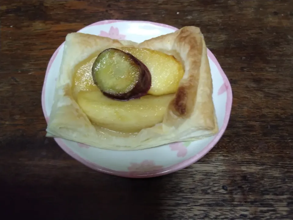 紅はるかとりんごのパイ🍠🍎|にんにくと唐辛子が特に好き❤️(元シャリマー)さん