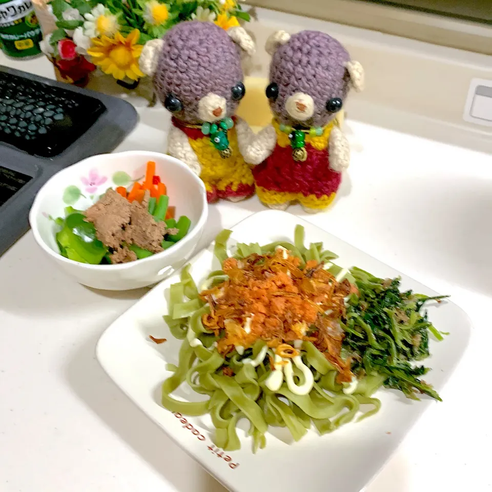 お昼ごはんほうれん草パスタ(・∀・)|chagashiさん