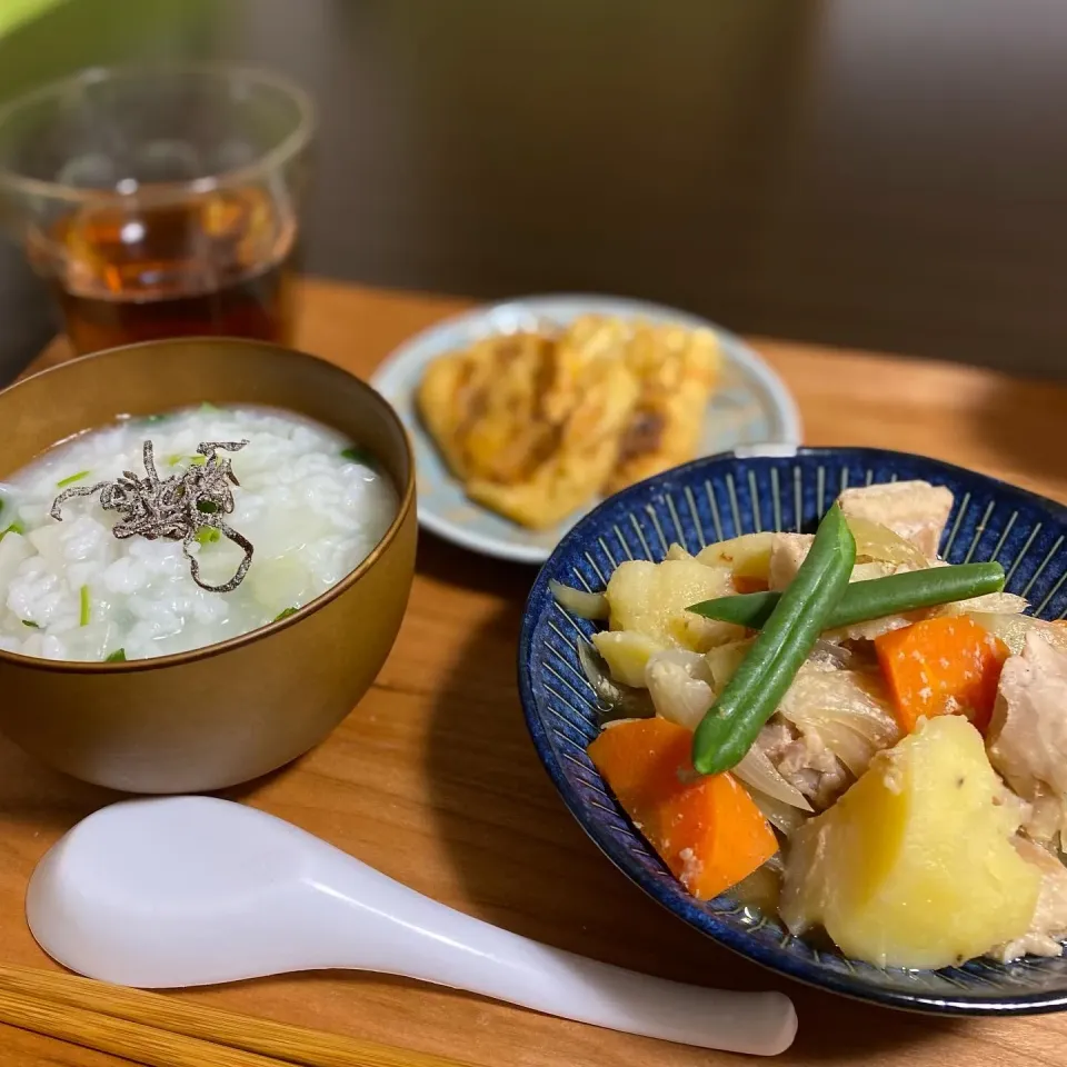 Snapdishの料理写真:七草粥と鶏肉じゃがの煮物|ちぐあささん