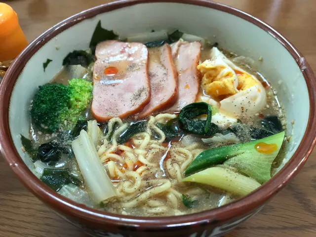 マルちゃん正麺🍜、豚骨醤油味❗️( ^ω^ )✨|サソリさん