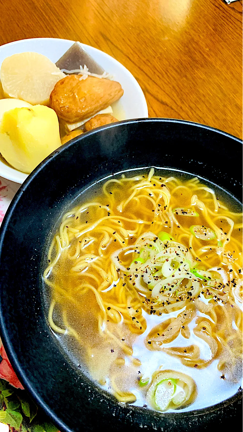 初めてのおでん汁ラーメン🍜旨ー！😍|ちはるさん