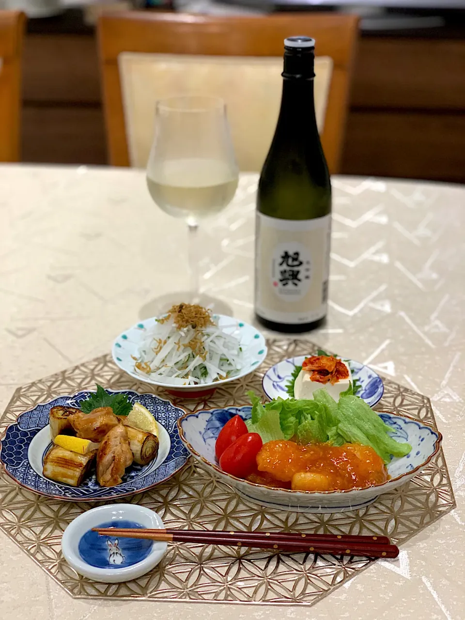 日本酒をワイングラスで😋|ｋｚｓｙｋさん