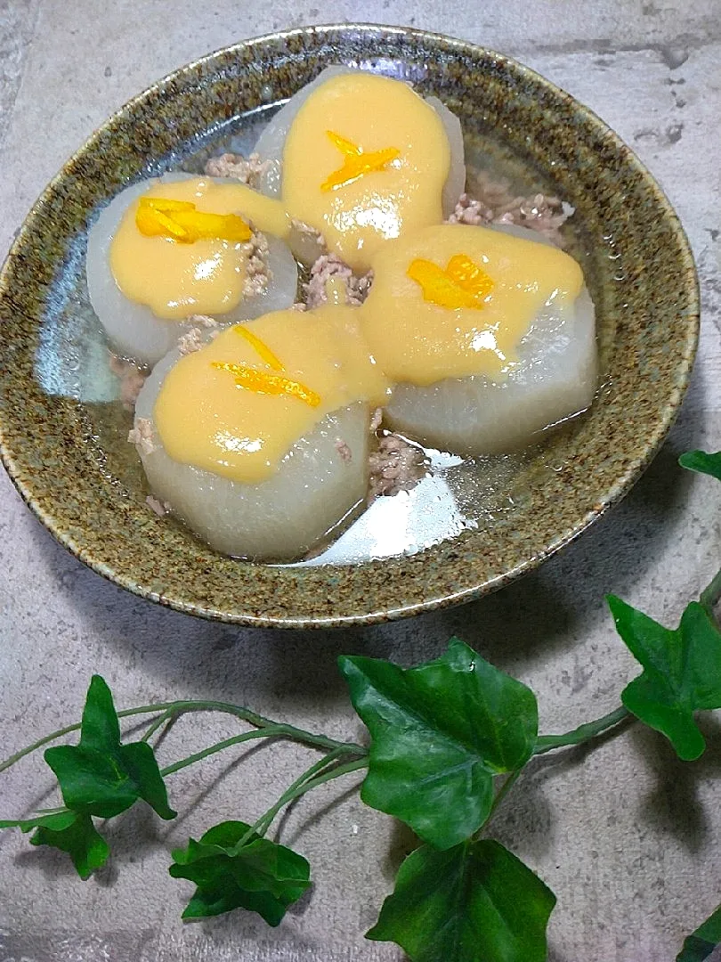 Snapdishの料理写真:ふろふき大根　柚子味噌かけ|ハイドランジアさん