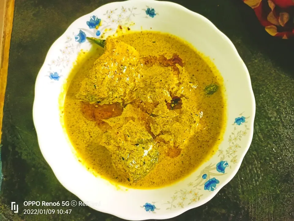 Hilsa Fish Cooking In Mustard Seeds.|Pinki Duttaさん