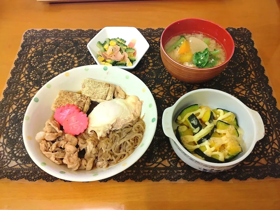 ☆肉豆腐
☆かぼちゃチーズ焼き
☆ゴーヤ　ベーコン　コーン炒め物
☆具だくさんみそ汁|chikakoさん