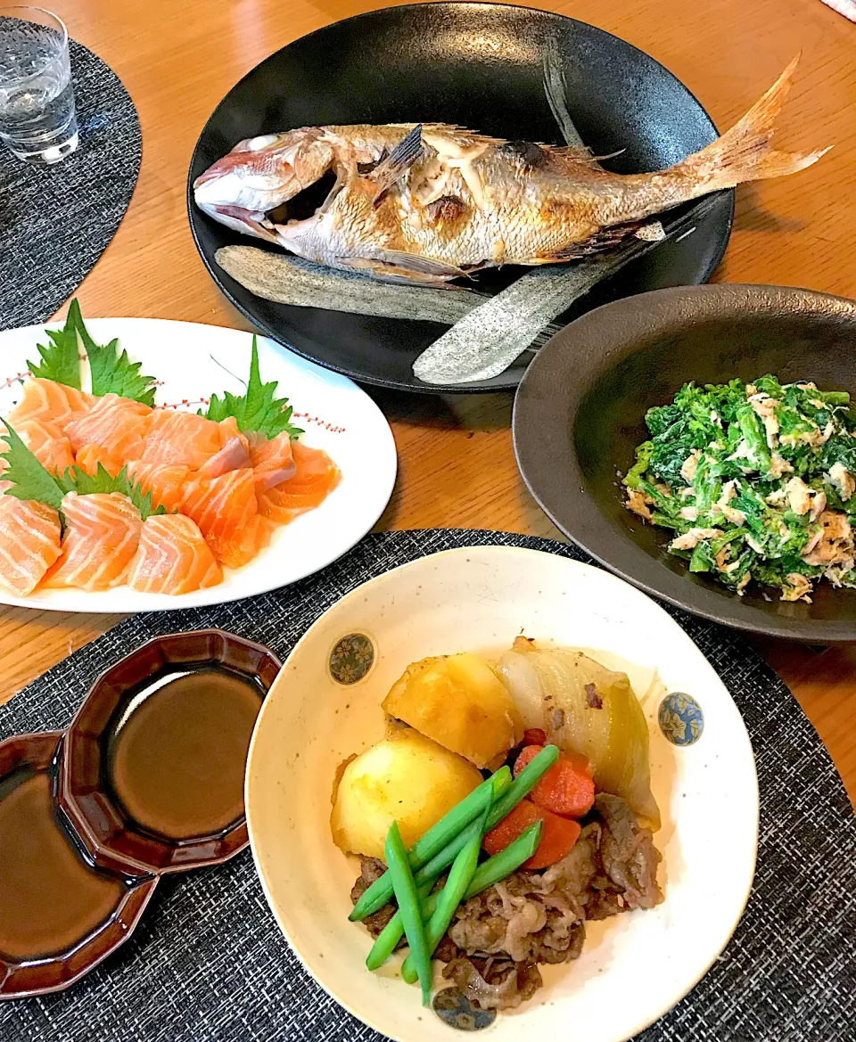 鯛の塩焼き、肉じゃが、菜の花ツナマヨ和え|sobacoさん