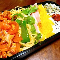 Snapdishの料理写真:ポークチャップ手抜き弁当|t0bit0m0さん